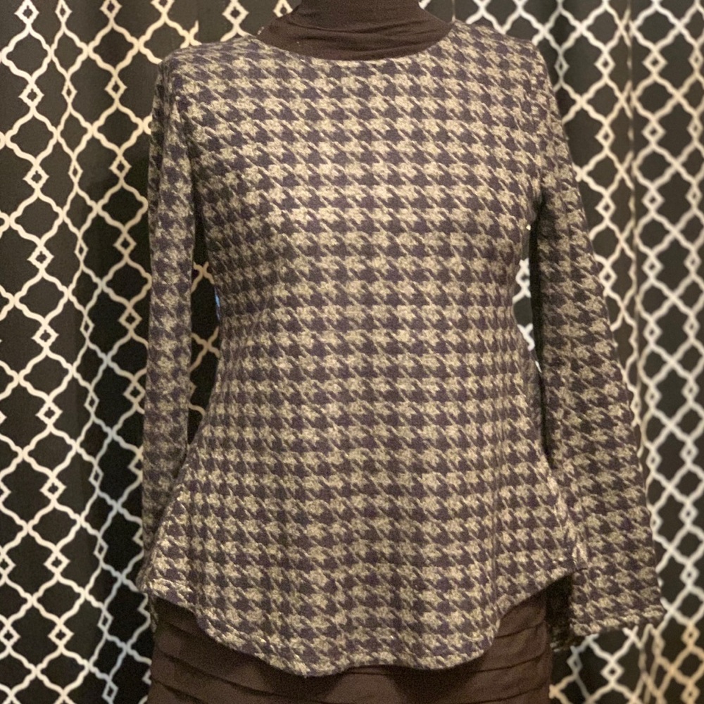 🤎 NWOT Umgee Gray and Navy Shirt